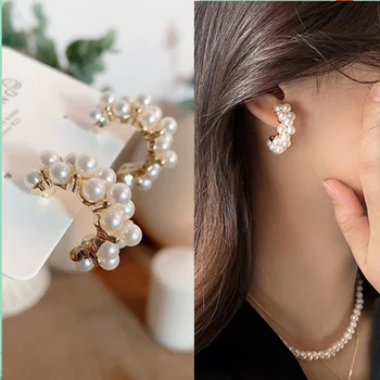 Красиви обеци с имитация на перли във формата на буквата С, Елегантни обеци-халки корейски дизайн за жени, мода декорация за сватбени партита, подаръци