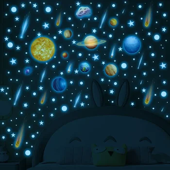 Светещи стикери за стена с космически планети Украса на детски спални хол Светят в тъмното флуоресцентни стикери за стена с Луната и звездите